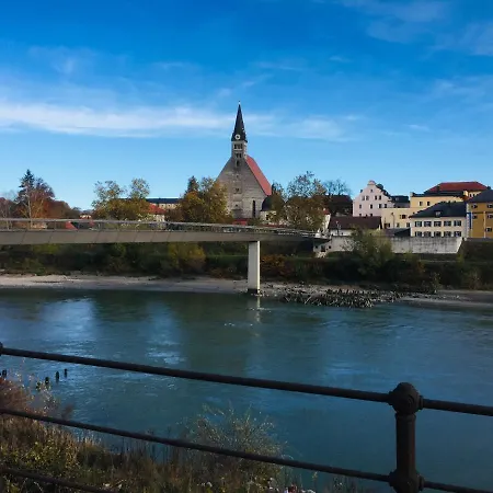 Ferienwohnung An Der Romantischen Salzachschleife Naehe Salzburg Laufen Extérieur photo