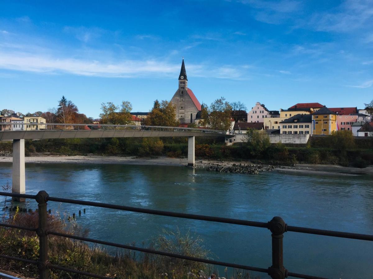 An Der Romantischen Salzachschleife Naehe Salzburg Apartment Laufen