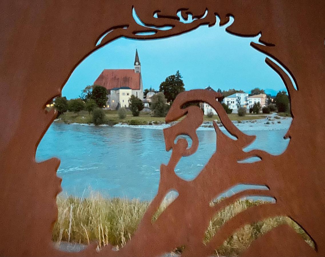 An Der Romantischen Salzachschleife Naehe Salzburg Laufen